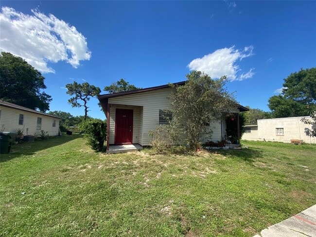 property at 605 Hennessee St
