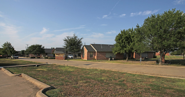 Venus Retirement Village in Venus, TX - Building Photo - Building Photo