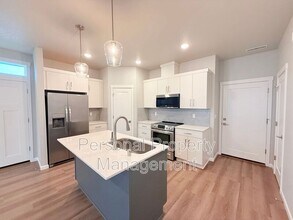 16336 NE 21st St in Vancouver, WA - Building Photo - Building Photo