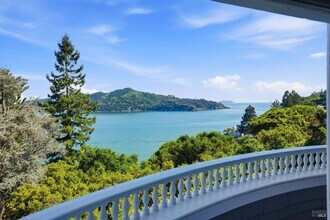 172 Bella Vista Ave in Belvedere, CA - Foto de edificio - Building Photo