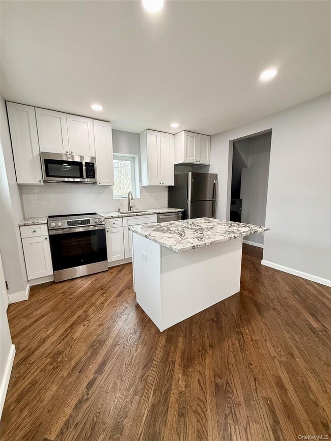 19 Lee Ave in Stony Point, NY - Building Photo - Building Photo