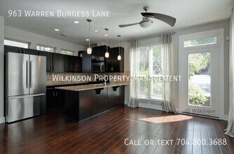 963 Warren Burgess Ln in Charlotte, NC - Building Photo - Building Photo