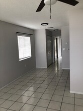 713 S Daytona Ave in Flagler Beach, FL - Foto de edificio - Building Photo