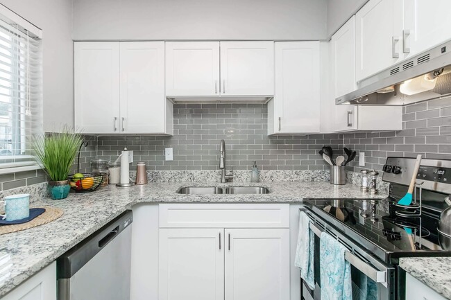 Novus on Cobb Apartments