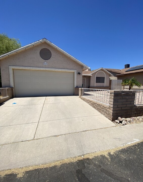 9093 N Tiger Eye Way in Tucson, AZ - Building Photo