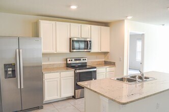 2167 246th Ter in Newberry, FL - Building Photo - Building Photo