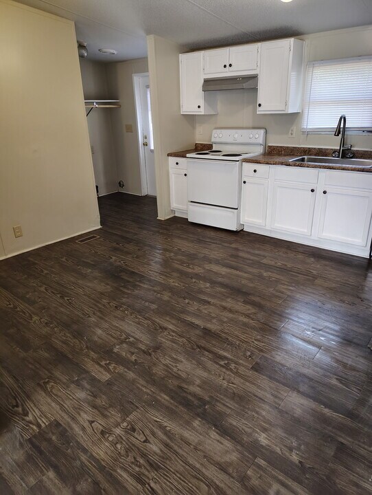 600 Davis Cir in Big Sandy, TX - Building Photo