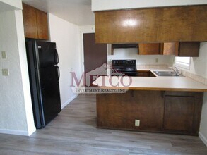 220-222 S 68th Pl in Springfield, OR - Building Photo - Building Photo