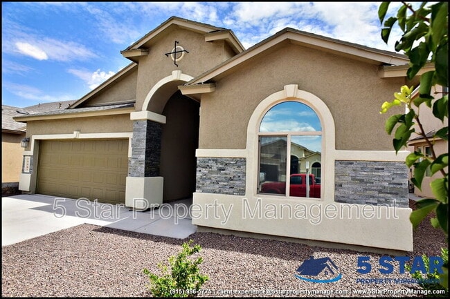 6008 Hidden Acres Dr in El Paso, TX - Building Photo - Building Photo