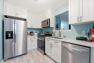 1 Central Ave in Atlantic Highlands, NJ - Building Photo