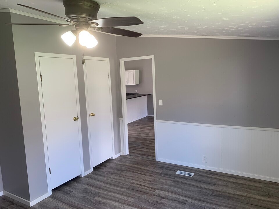14118 Lincoln Lake Avenue in Gowen, MI - Building Photo