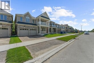 145 Dovedale Dr in Georgina, ON - Building Photo - Building Photo