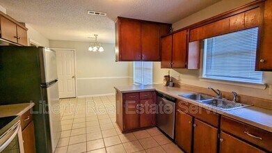 180 Wayfair Ln in Hinesville, GA - Building Photo - Building Photo