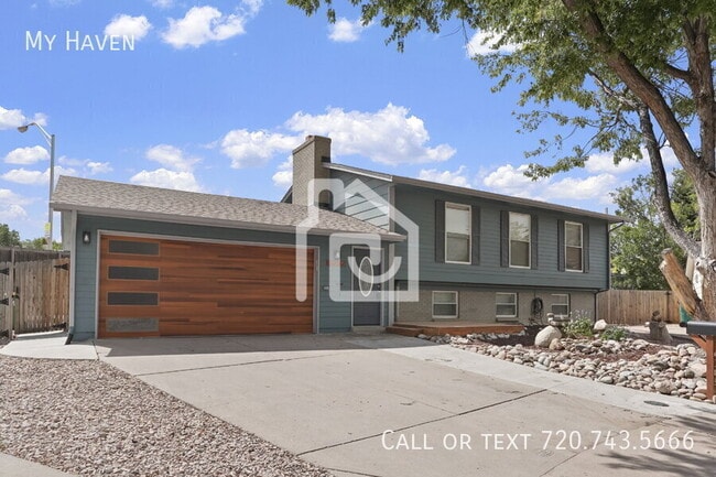 property at 16205 E Villanova Pl