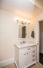 431 Faneuil St, Unit #1C in Boston, MA - Building Photo - Building Photo