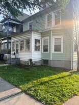 82 N Hamilton St, Unit 82 N. Hamilton St. Unit 1 in Poughkeepsie, NY - Building Photo