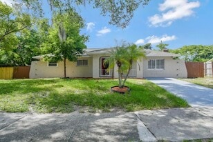 4664 Donovan St in Orlando, FL - Building Photo