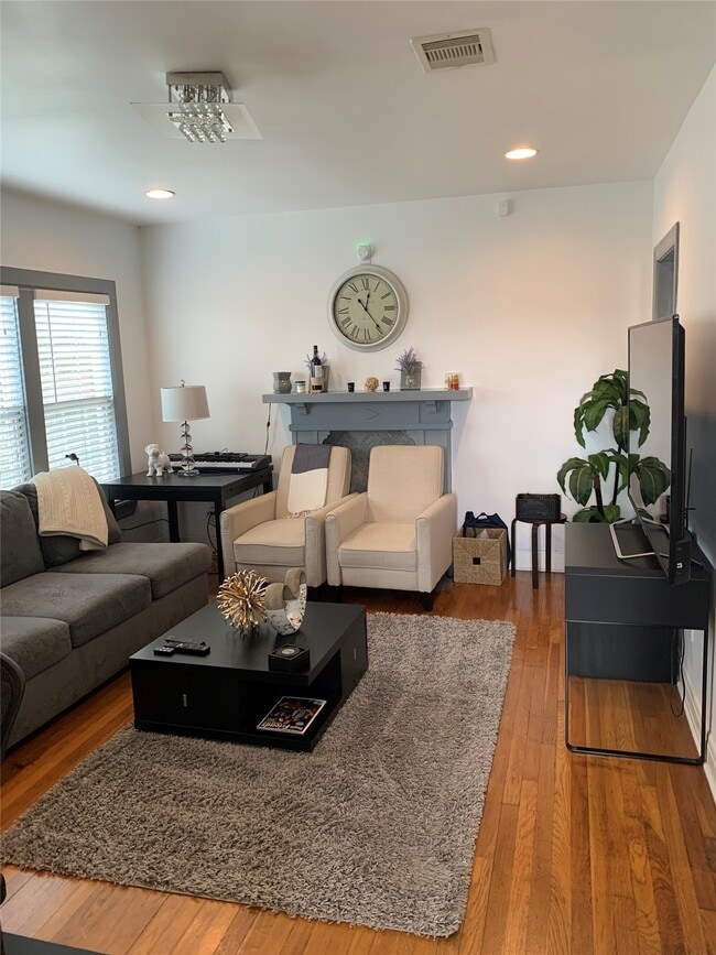 property at 1546 Lombardy St