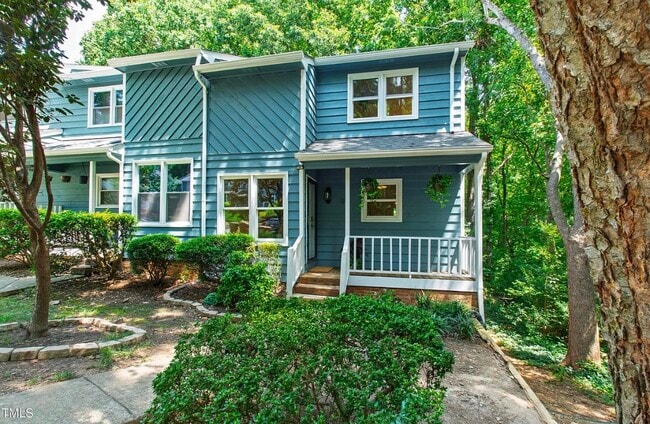 property at 115 Inverness Ct