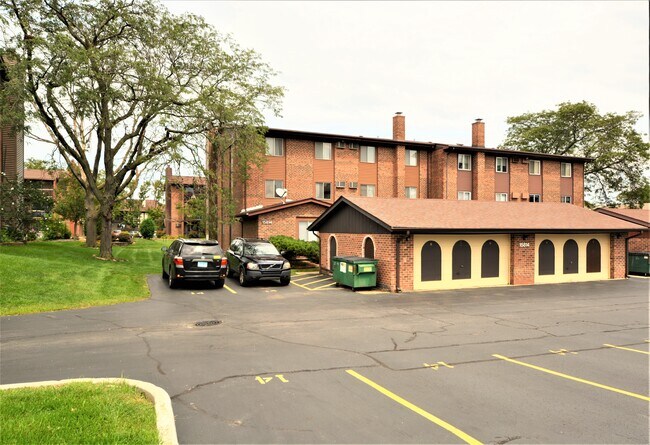 15814 Orlan Brook Dr in Orland Park, IL - Building Photo - Building Photo