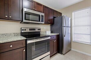 Casa Del Mar in West Palm Beach, FL - Building Photo