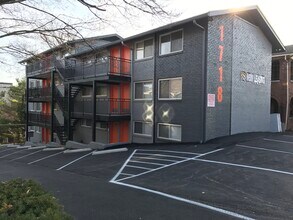 The Highland in Knoxville, TN - Building Photo - Building Photo