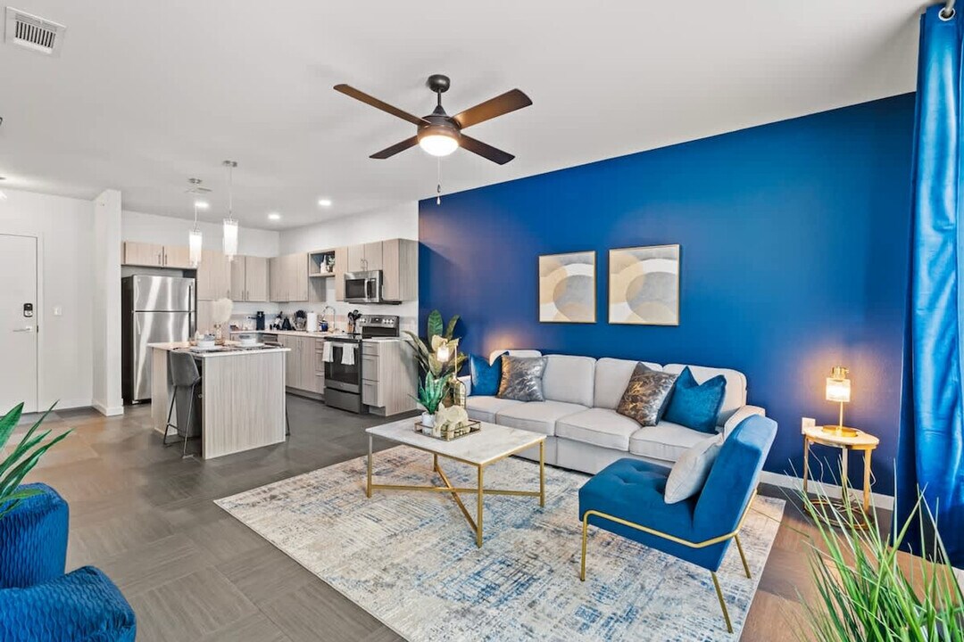 5100 W Park Ave in Rogers, AR - Building Photo