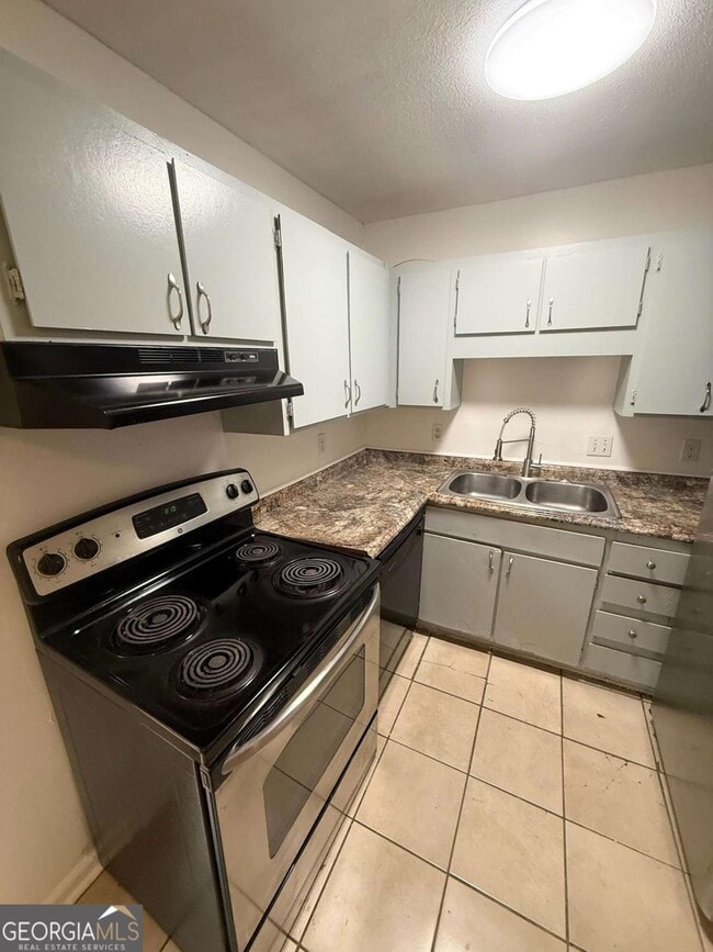 3815 Parklane Dr in Clarkston, GA - Building Photo - Building Photo