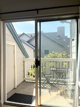 1400 El Camino Real, Unit 319 in South San Francisco, CA - Foto de edificio - Building Photo