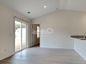 1325 John Swann St in Navassa, NC - Foto de edificio - Building Photo