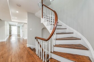 52 Maple St in Boston, MA - Building Photo - Building Photo