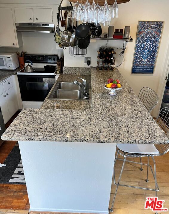 1885 Veteran Ave in Los Angeles, CA - Building Photo - Building Photo