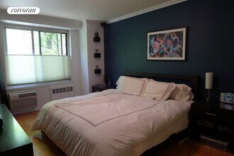 400 Central Prk W in New York, NY - Building Photo - Building Photo