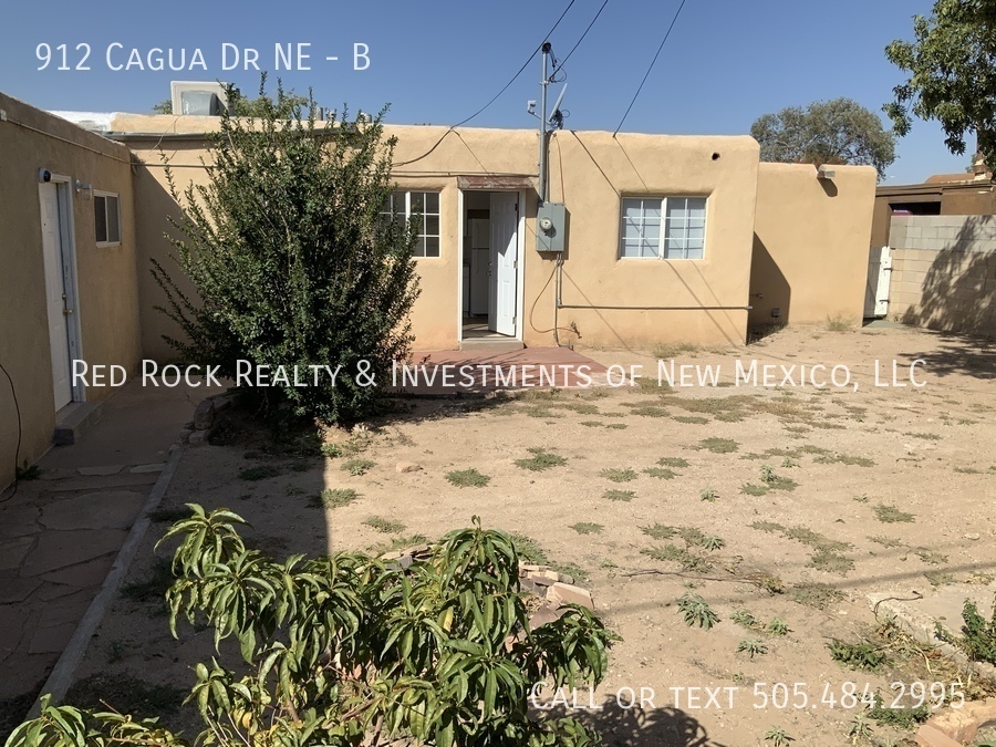 912 Cagua Dr NE in Albuquerque, NM - Building Photo