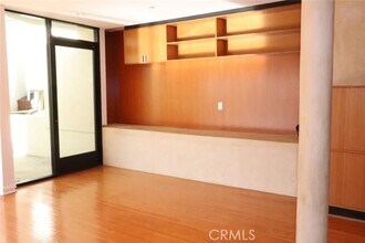 703 Luton Dr in Glendale, CA - Building Photo - Building Photo