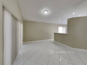 1564 SW 151st Ave in Pembroke Pines, FL - Building Photo - Building Photo