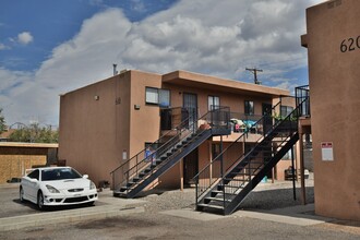 618 Chama St SE in Albuquerque, NM - Building Photo - Building Photo