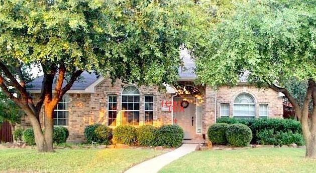 6424 Barstow Ln