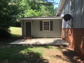 126 Atteiram Dr in Rome, GA - Building Photo - Building Photo