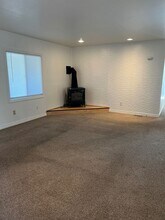 4022 Delaware Ave in Klamath Falls, OR - Building Photo - Building Photo