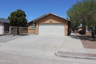 13978 Vaquero Rock Dr in El Paso, TX - Building Photo - Building Photo
