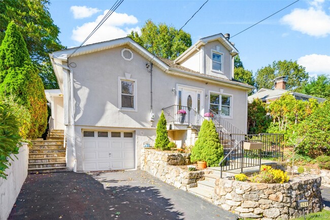 528 N Wagner Ave in Mamaroneck, NY - Building Photo - Building Photo