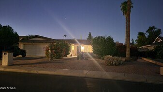 3158 W Marconi Ave in Phoenix, AZ - Building Photo
