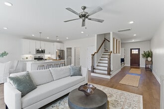 Poplar Creek in Oak Ridge, TN - Building Photo - Building Photo