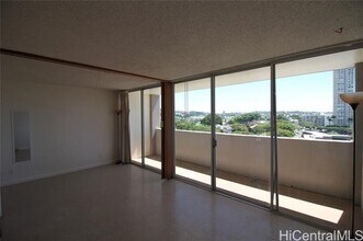 1025 Kalo Pl in Honolulu, HI - Building Photo - Building Photo