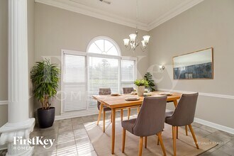 1020 Forest Hills Dr SE in Conyers, GA - Building Photo - Building Photo