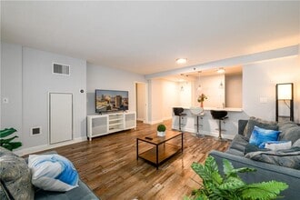 620 Peachtree St NE, Unit #503 in Atlanta, GA - Building Photo - Building Photo