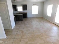 3756 Loma Jacinto in El Paso, TX - Building Photo - Building Photo