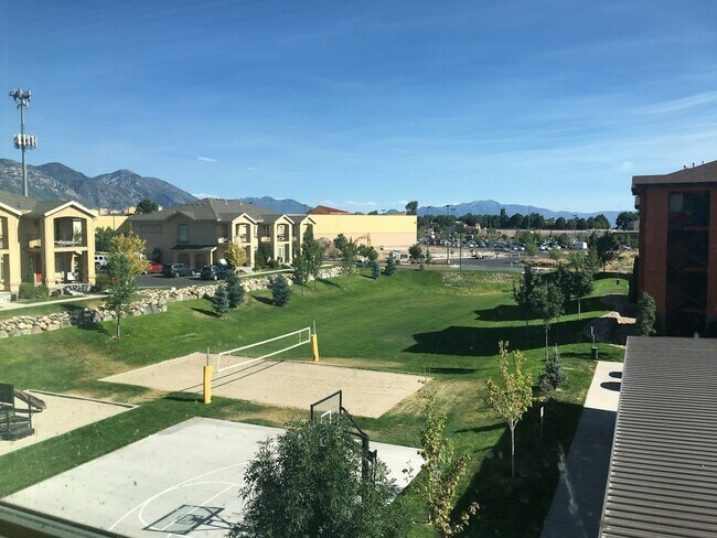 1055 W 1033 N St in Orem, UT - Building Photo - Building Photo