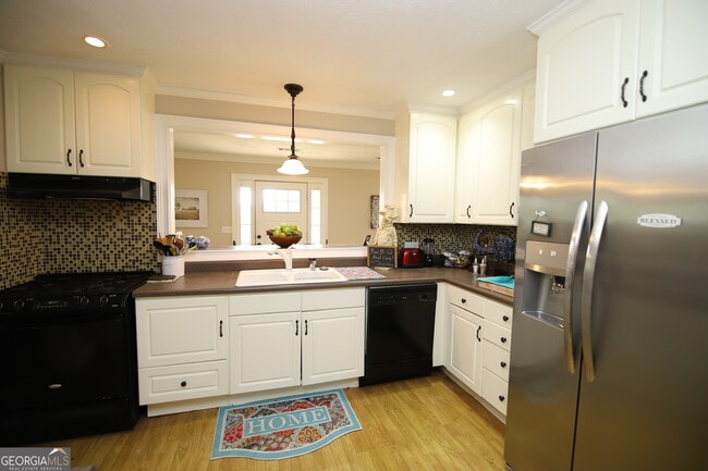 104 Ridgecrest Rd in Lagrange, GA - Building Photo - Building Photo